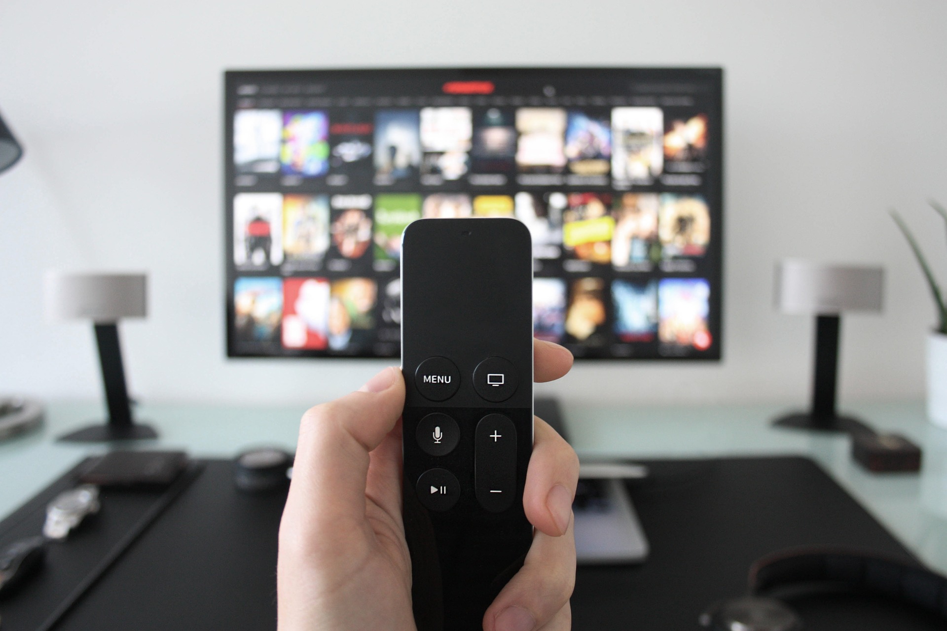 10 Aplikasi Remote TV Terbaik untuk Android